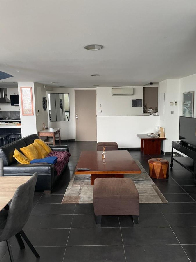 Loft Triplex 3 Chambres Doubles Вильорбан Екстериор снимка